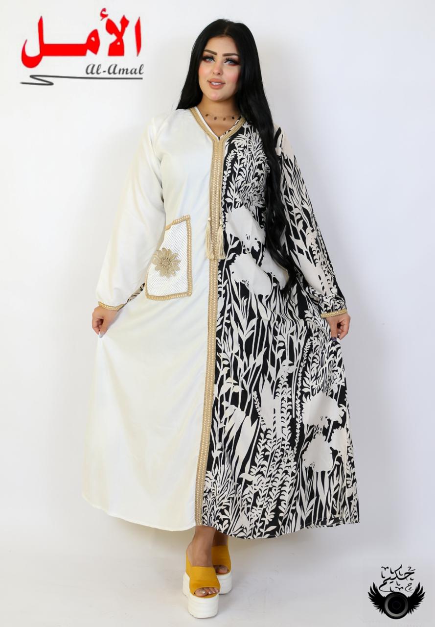 Abaya Boutique With One Pocket black and white colour