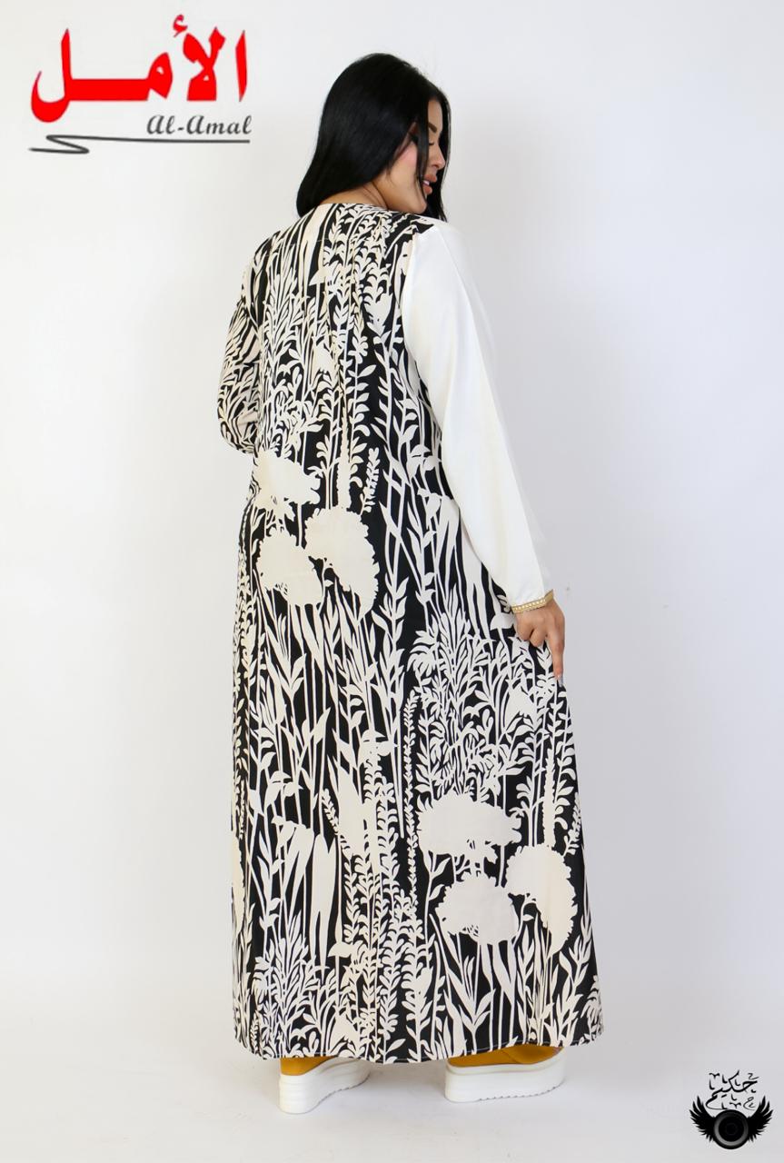 Abaya Boutique With One Pocket black and white color